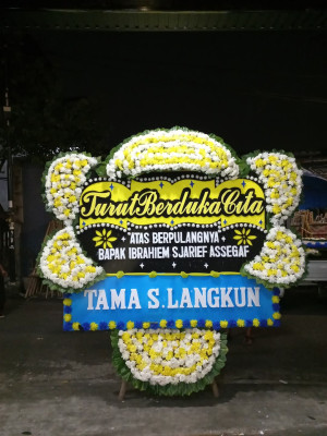 Papan Bunga Duka di Kalome